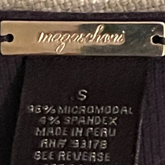 Magaschoni Cross Front V Neck Super Soft Top Sz S - Picture 4 of 4